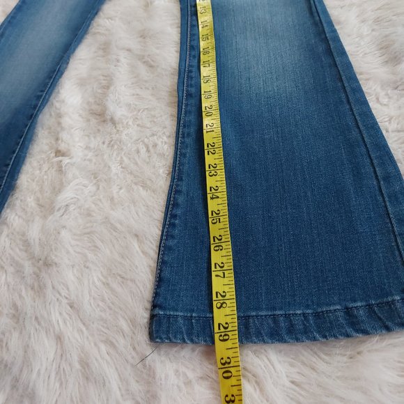 Aeropostel Women's Blue Hailey Flair Juniors 5/6 Short Denim Jeans - Picture 7 of 11